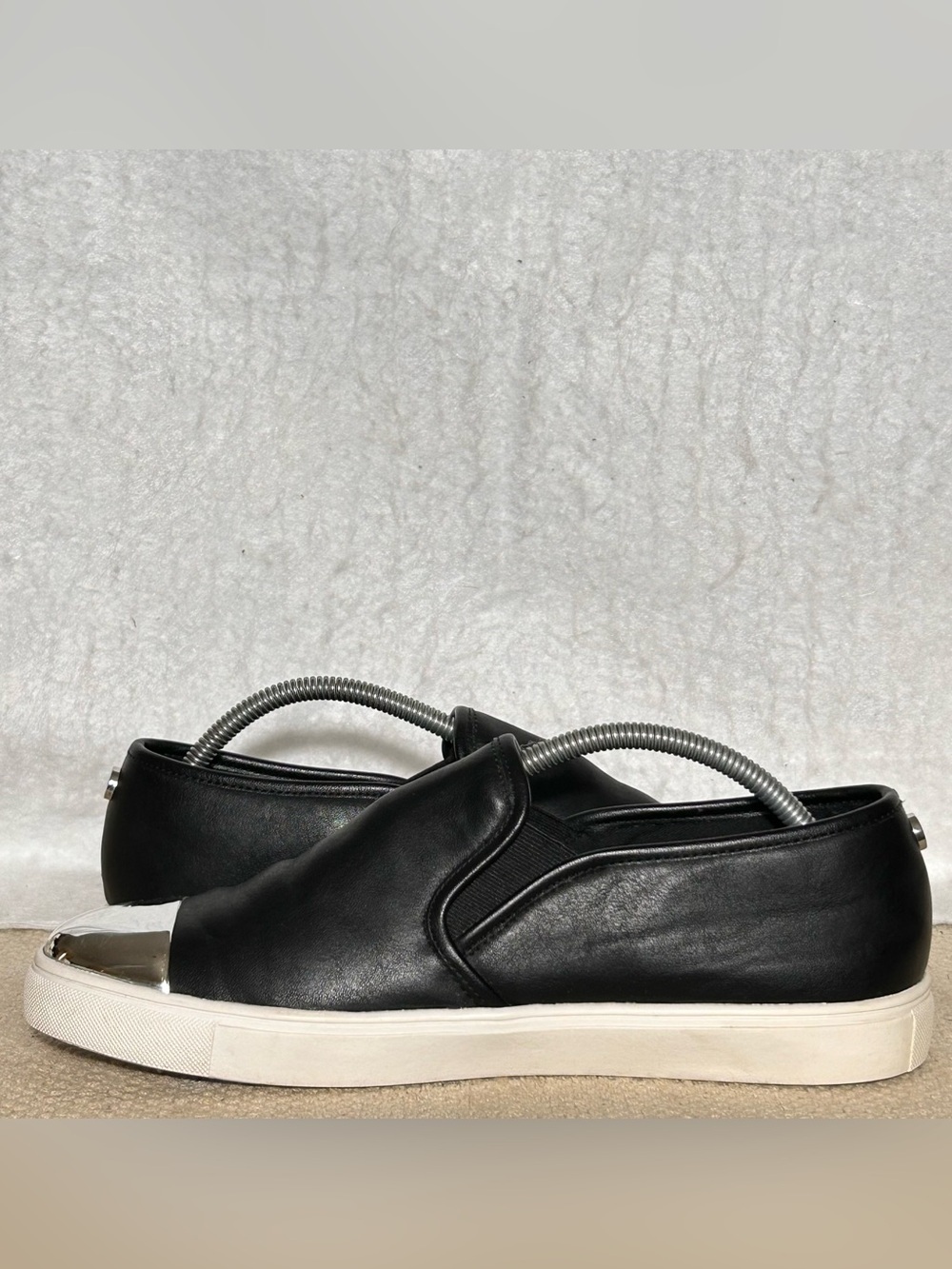 Steve Madden Womens Eleete SlipOn Silver Cap Toe Fashion Sneaker Shoes SZ 9.5B - Picture 7 of 11